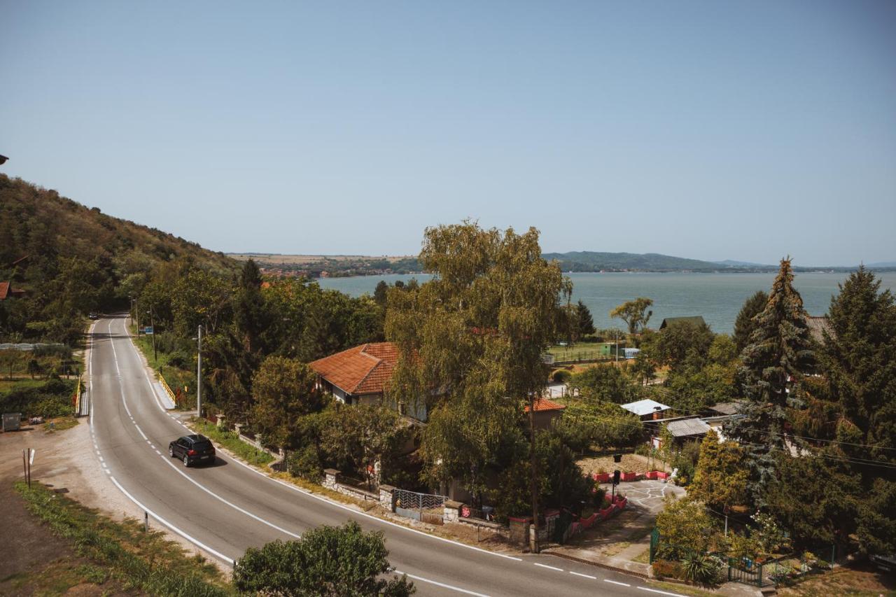 Horizont Dedine Aparthotel Golubac Exteriör bild