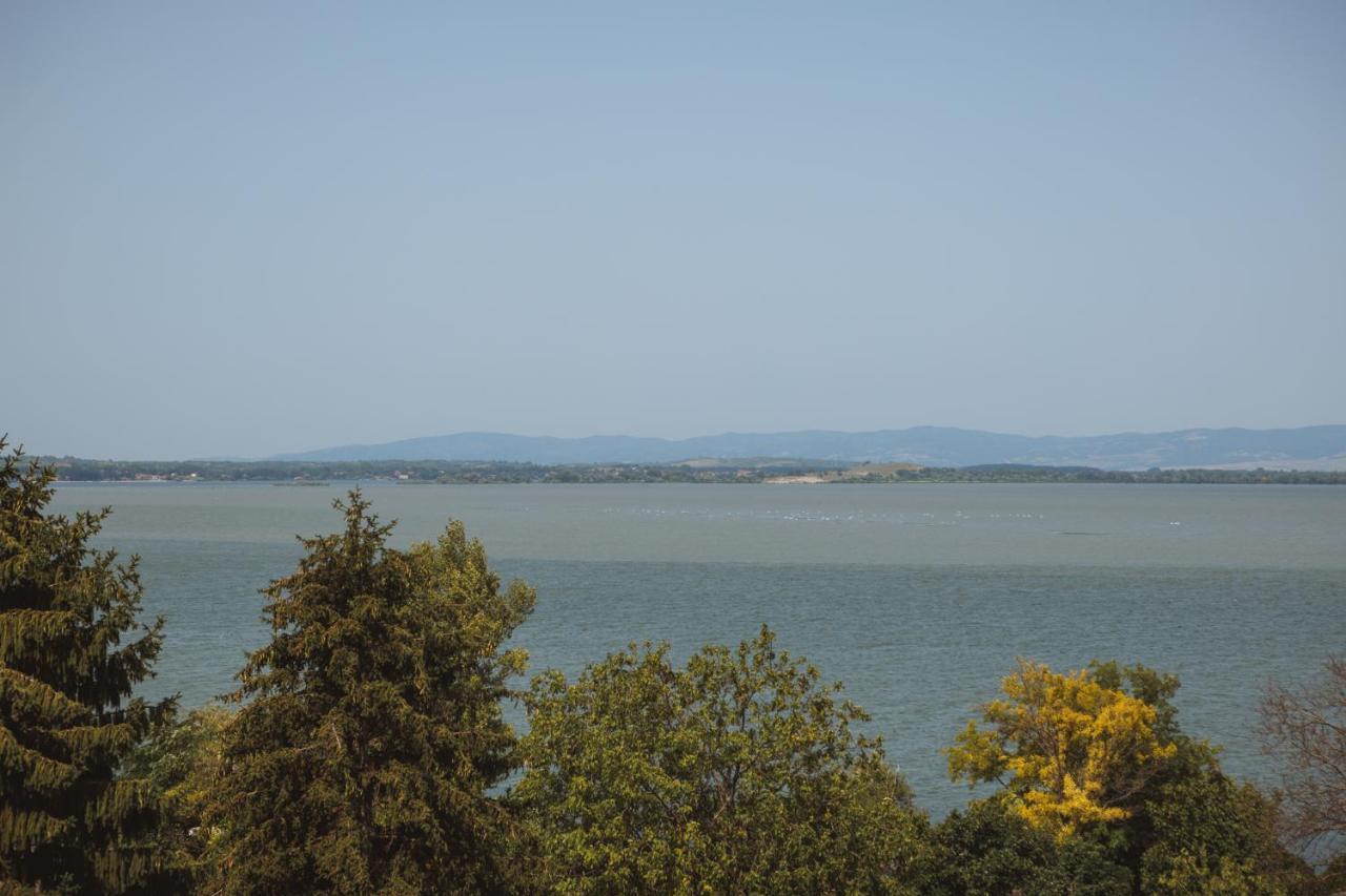 Horizont Dedine Aparthotel Golubac Exteriör bild